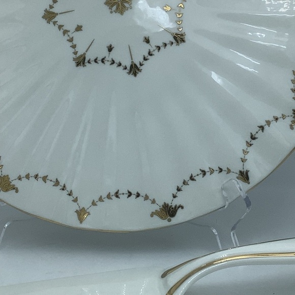 New Gorham Grand Manor Gold Cake Plate and Server - Picture 8 of 16